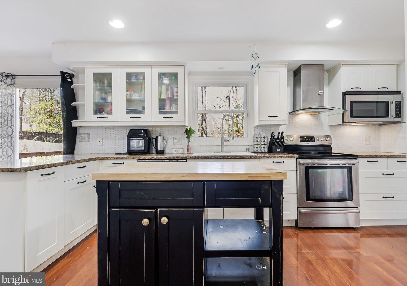 1024 Isabella Dr, Stafford VA  22554-2021 exterior