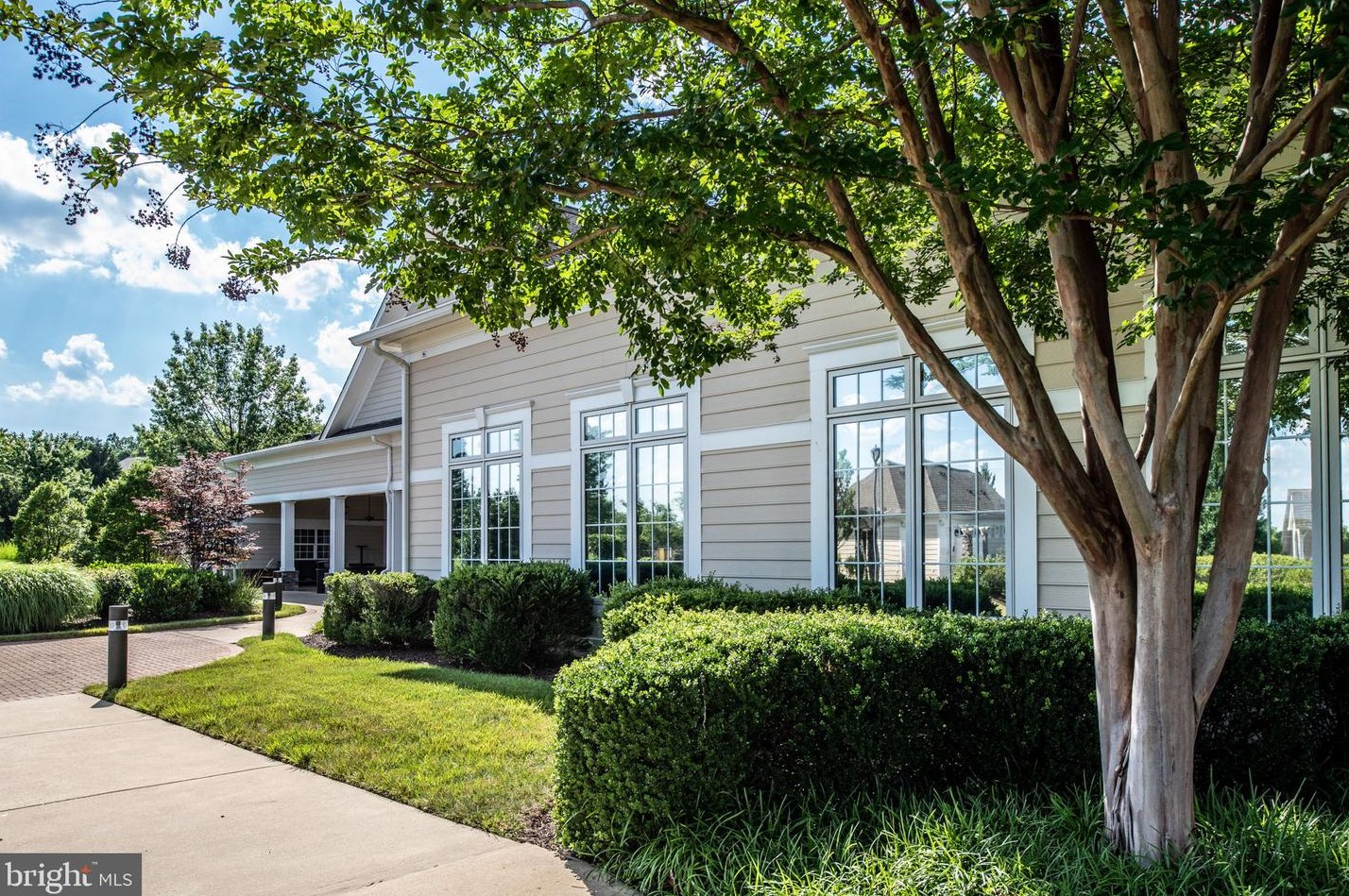 2 Linden Dr, Fredericksburg VA  22406-7494 exterior