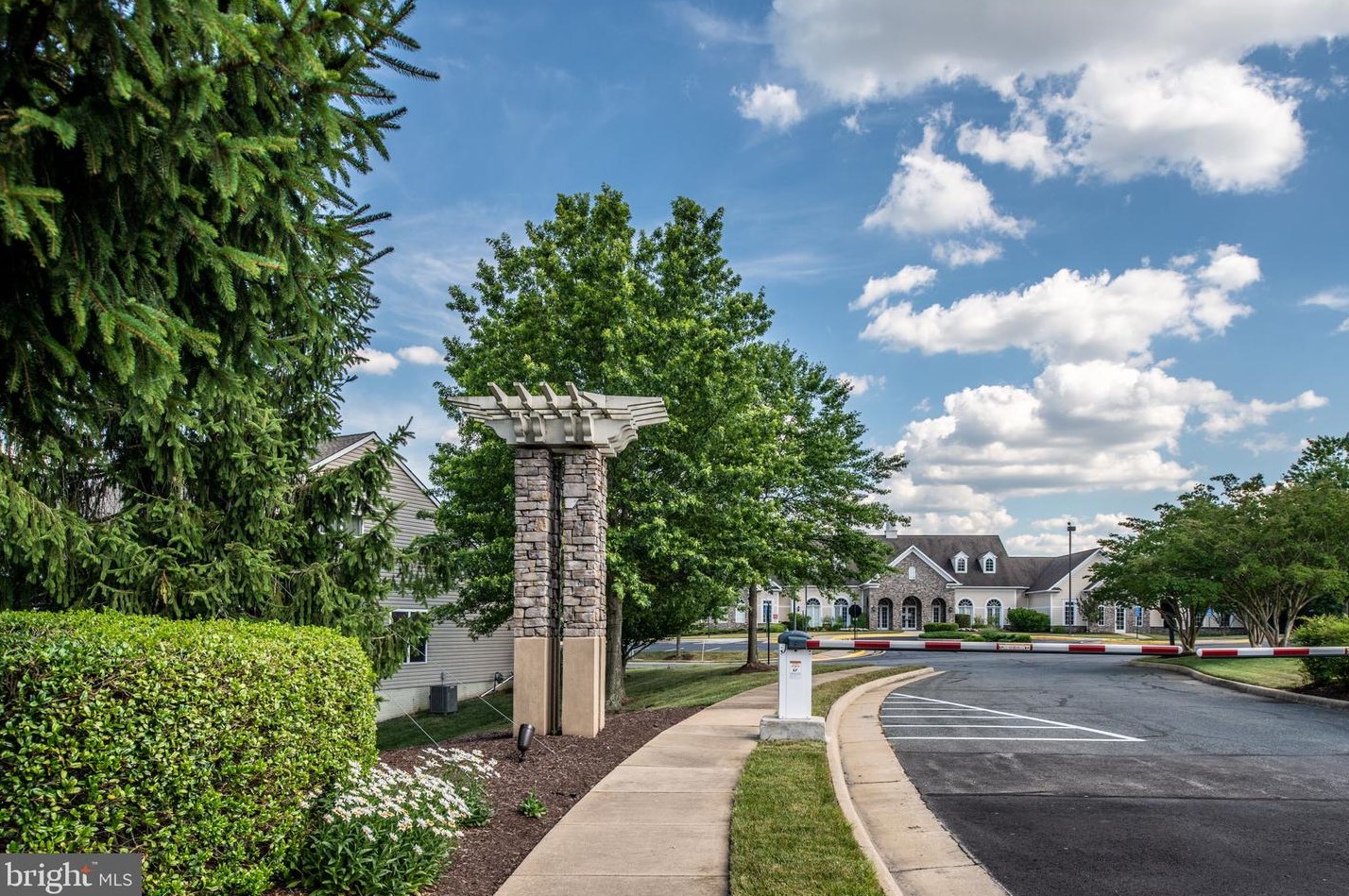 2 Linden Dr, Fredericksburg VA  22406-7494 exterior