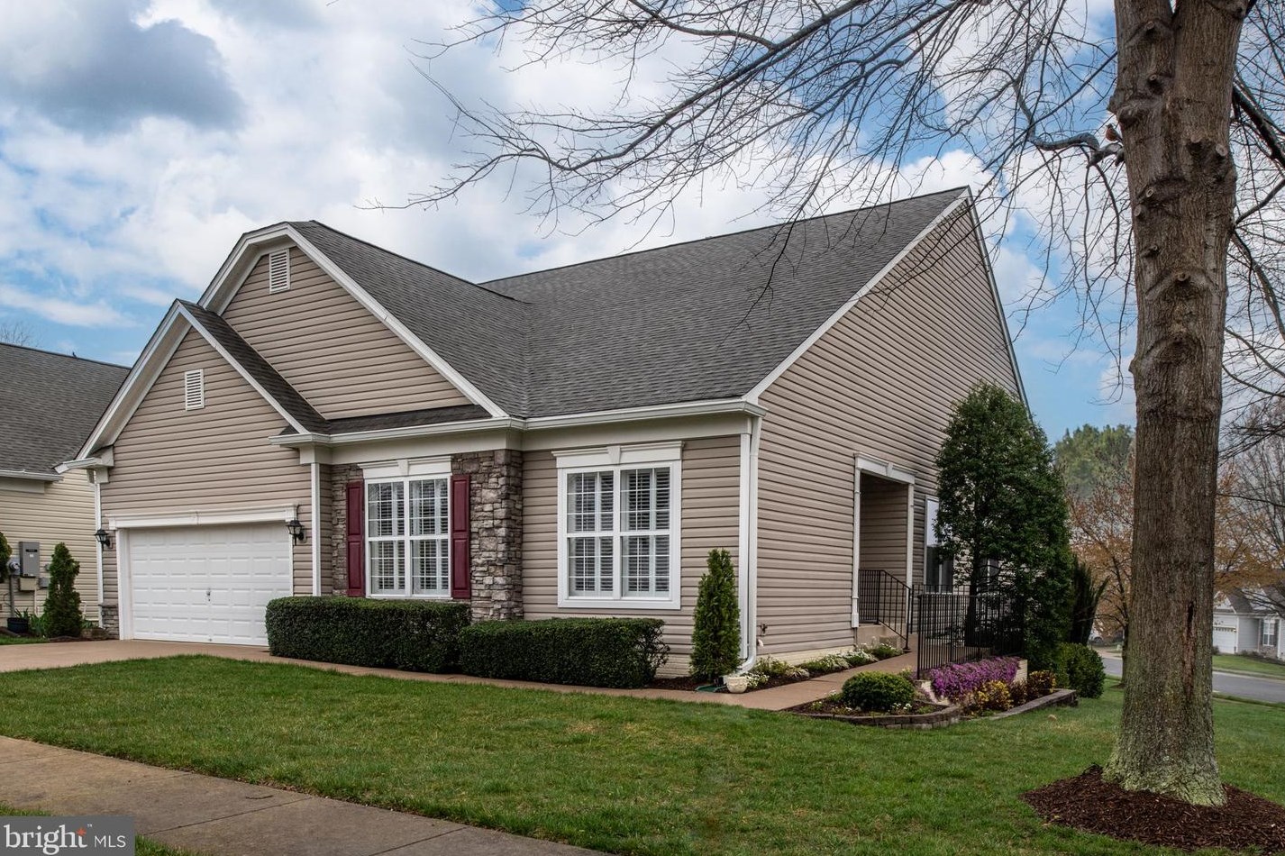 2 Linden Dr, Fredericksburg VA  22406-7494 exterior