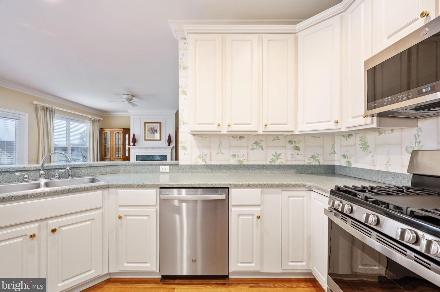 2 Linden Dr, Fredericksburg VA  22406-7494 exterior