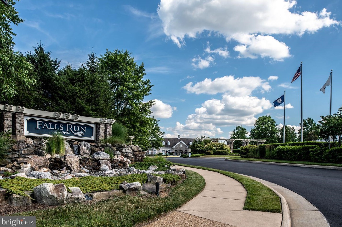 2 Linden Dr, Fredericksburg VA  22406-7494 exterior