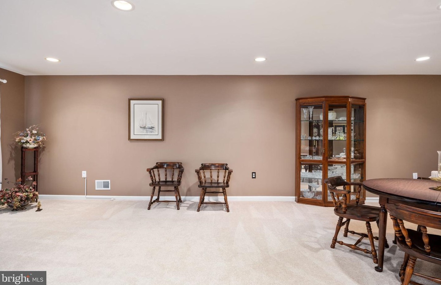 2 Linden Dr, Fredericksburg VA  22406-7494 exterior