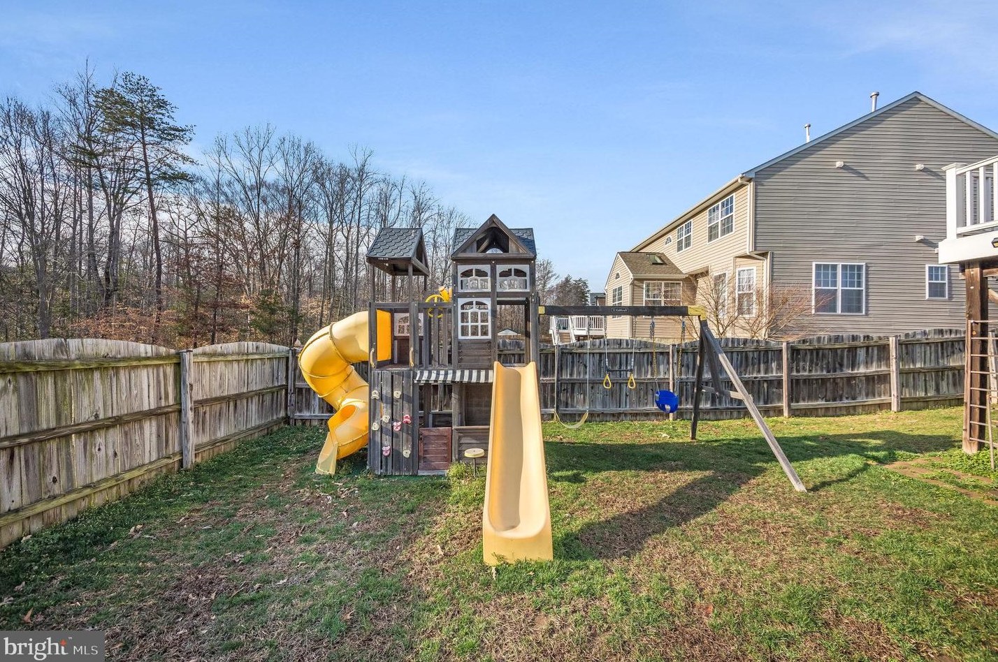 35 Fountain Dr, Stafford VA  22554-7298 exterior