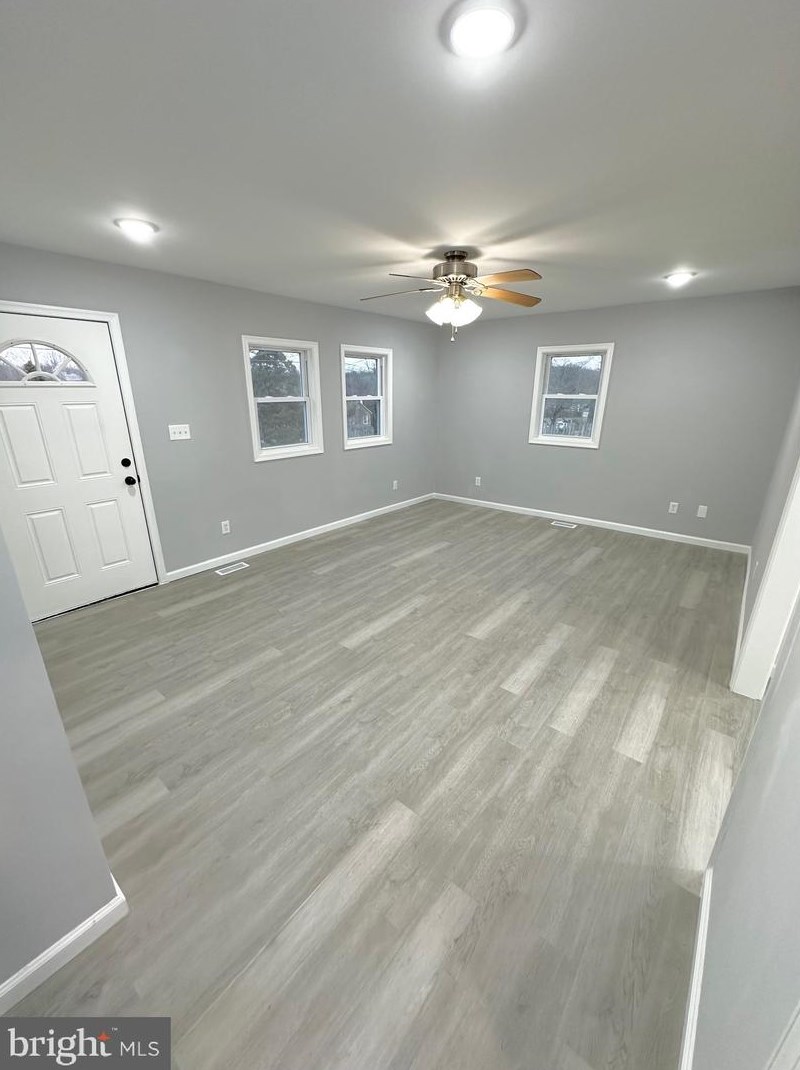 210 Jett Dr, Fredericksburg, VA 22405
