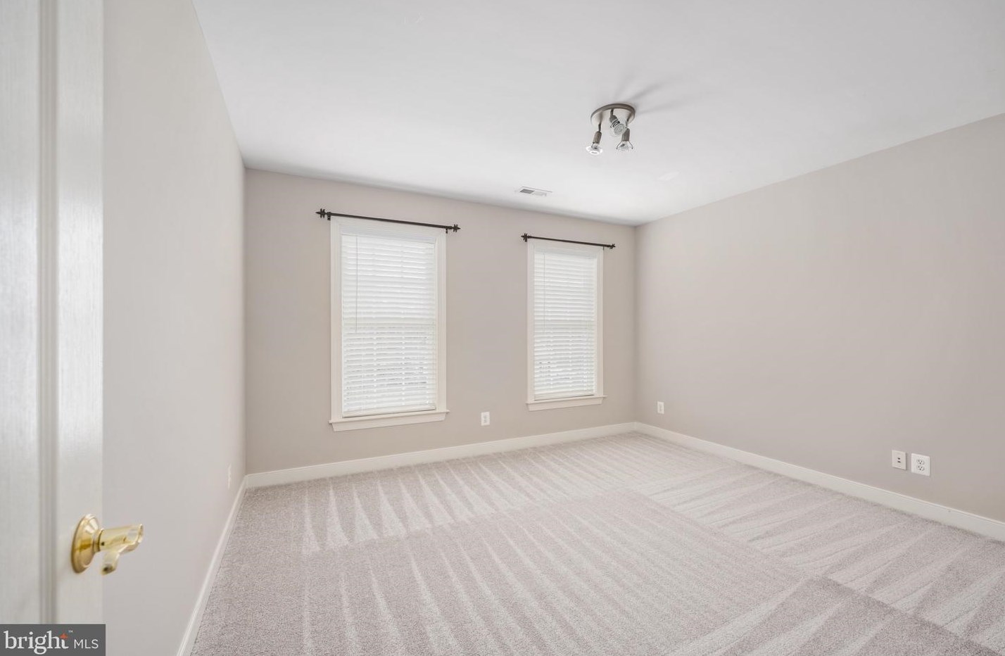 38 Brannigan Dr, Stafford VA  22554-8522 exterior