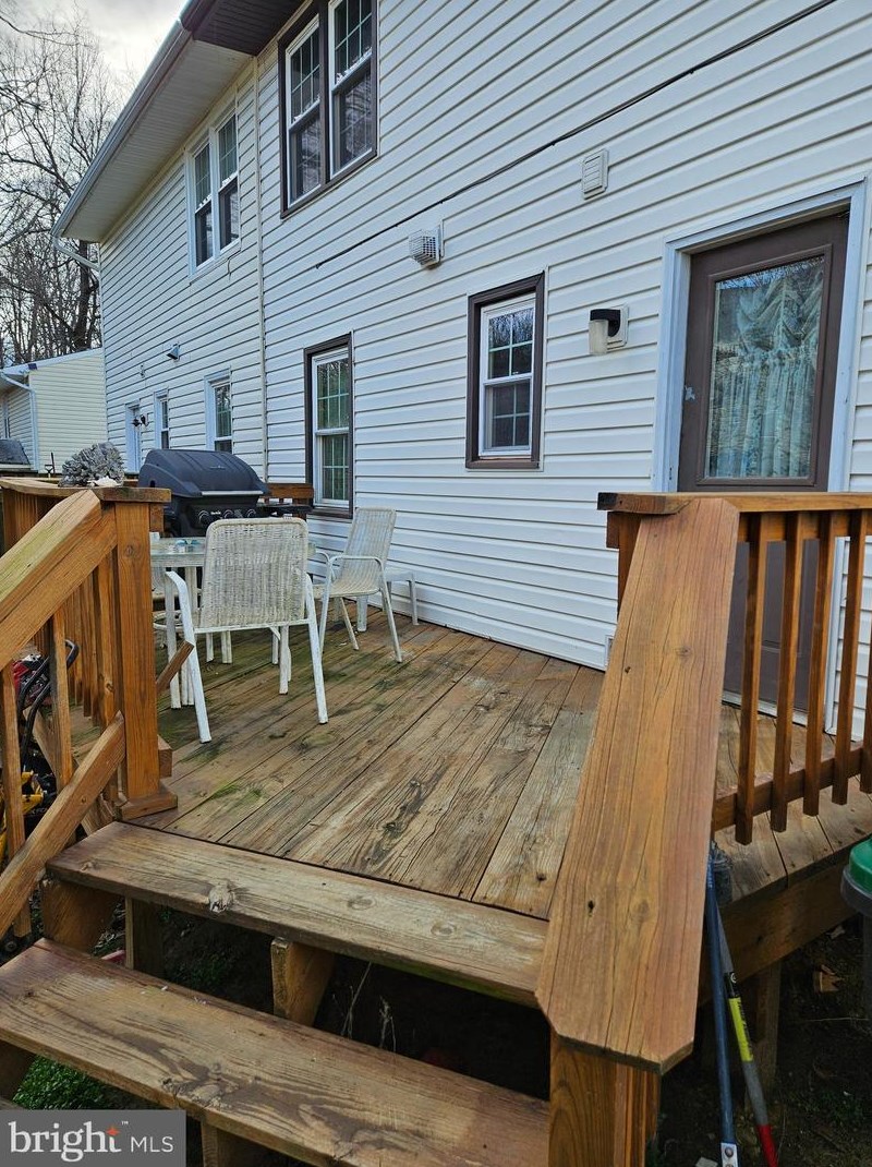 5 Pear Tree Ln, Stafford, VA 22554-7100