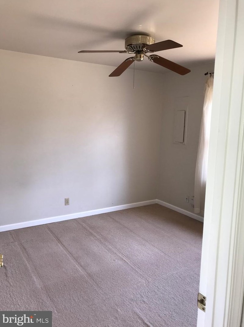 133 Debra Dr, Stafford VA  22556-1417 exterior
