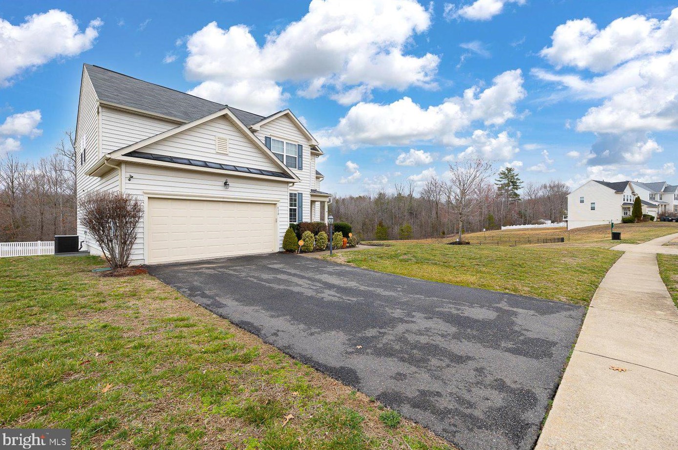 618 Village Pkwy, Fredericksburg, VA 22406