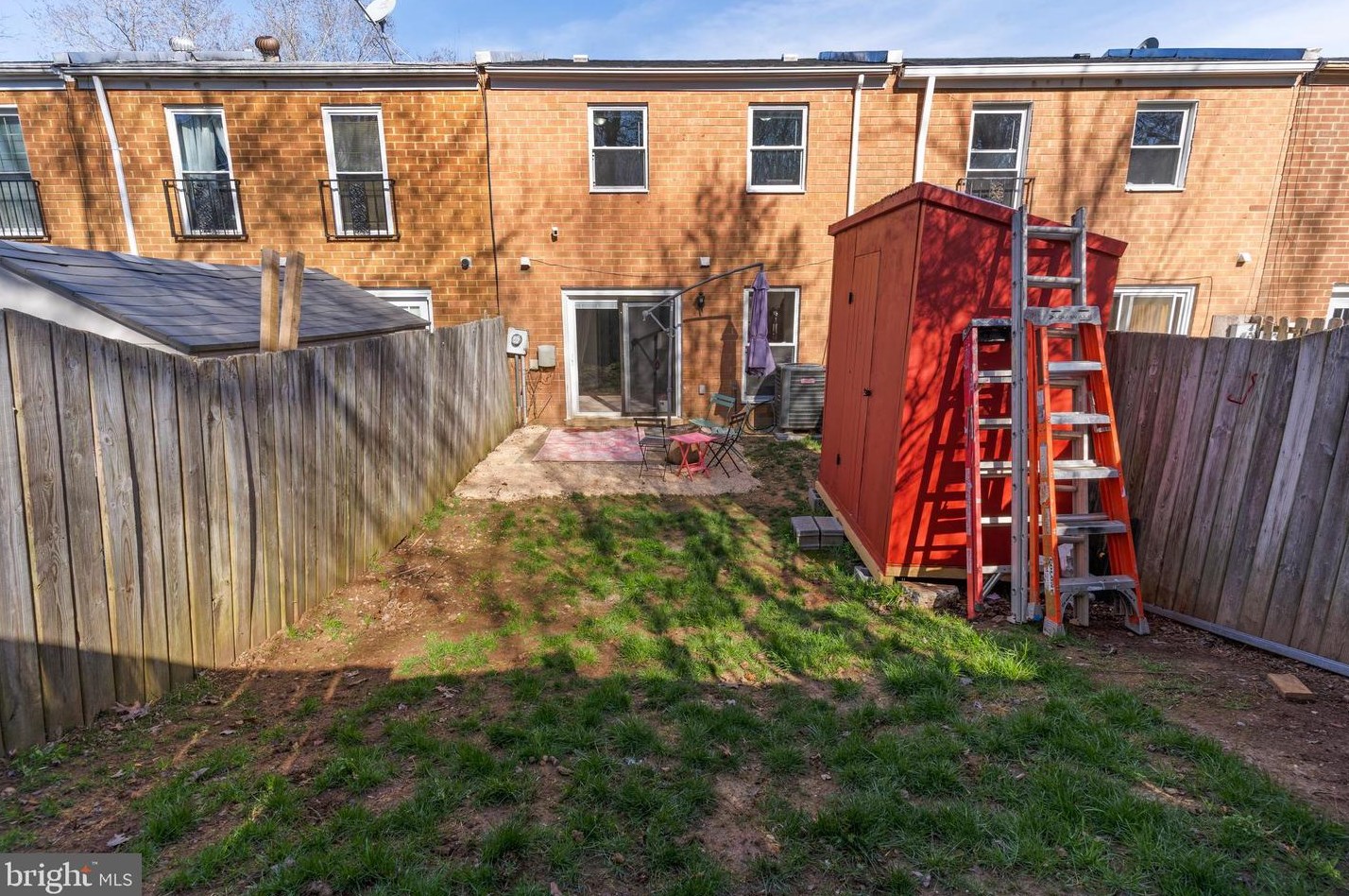 92 Chestnut Dr, Stafford VA 22554-5060 exterior