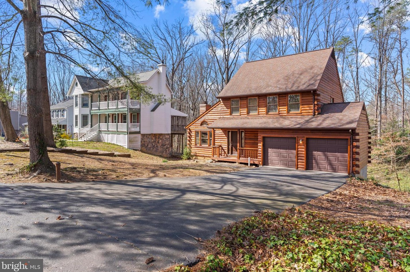 2041 Midshipman Dr, Stafford, VA 22554