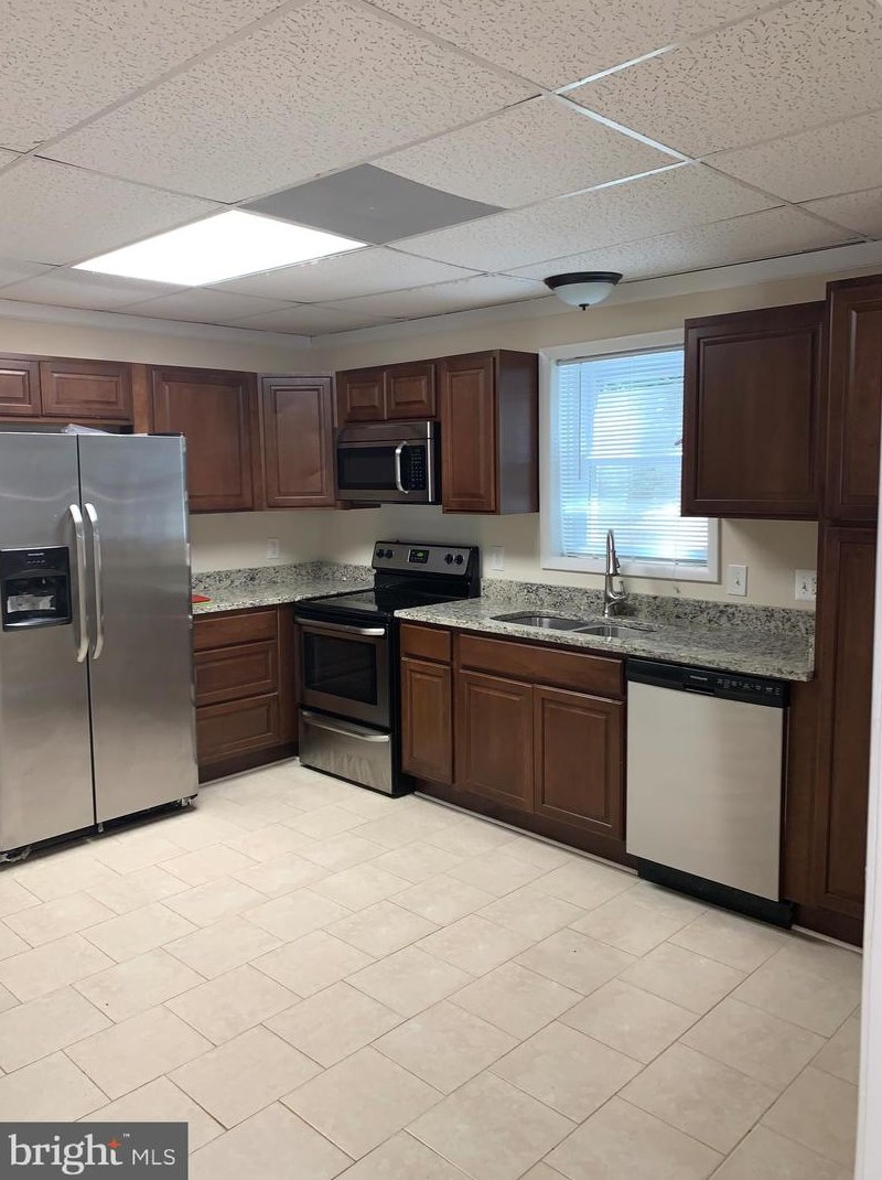 2446 Mountain View Rd, Stafford, VA 22556