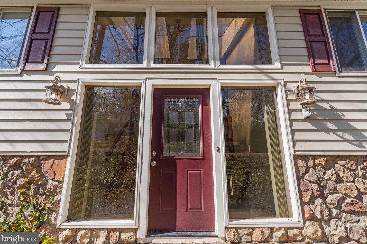 2016 Admiral Dr, Stafford, VA 22554-2209