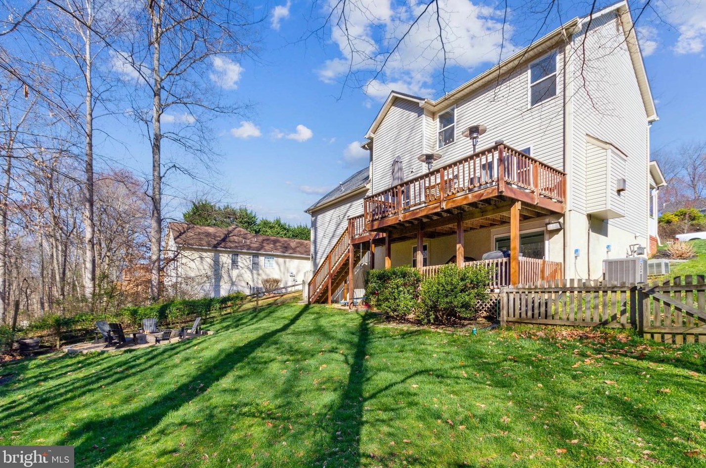 114 Hamlin Dr, Fredericksburg VA  22405-3371 exterior