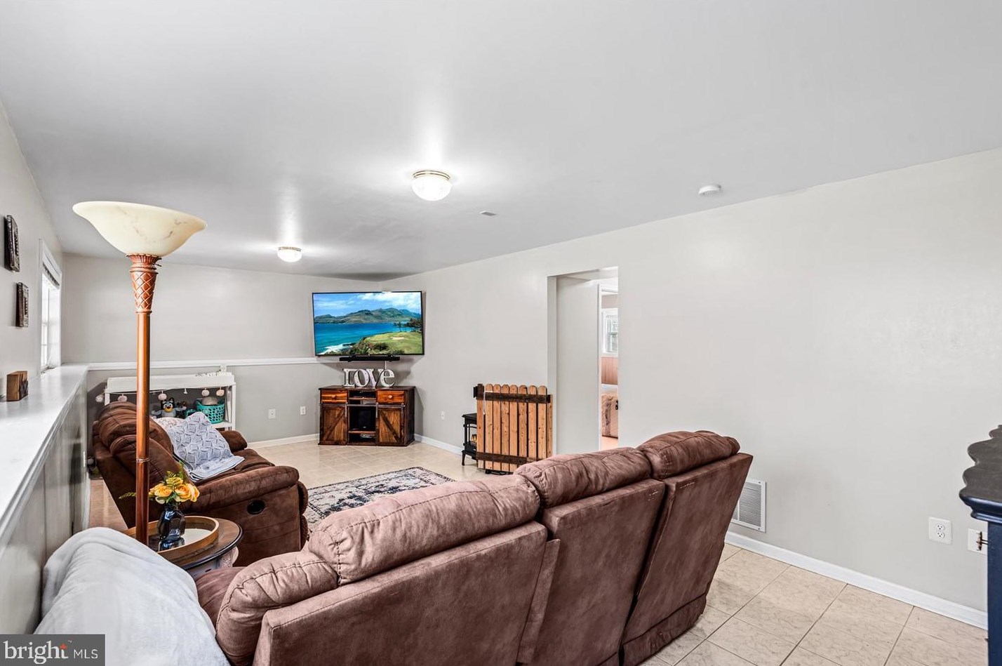 19 Acacia Ct, Fredericksburg VA  22405-2131 exterior