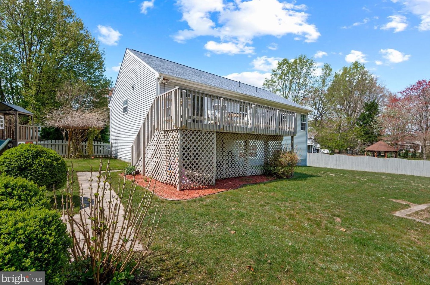 19 Acacia Ct, Fredericksburg VA  22405-2131 exterior
