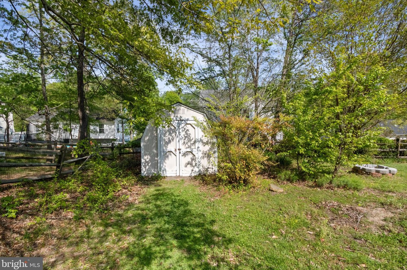 67 Melanie Hollow Ln, Fredericksburg VA  22405-2862 exterior