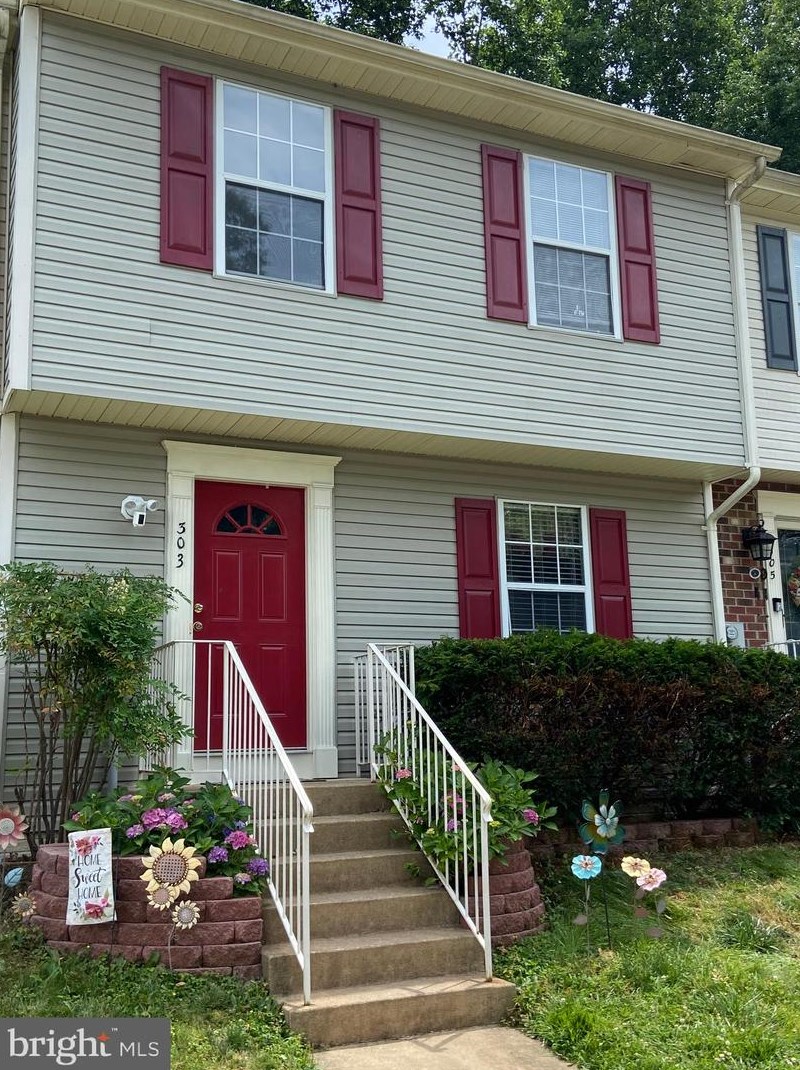 303 Stafford Mews Ln, Stafford, VA 22556