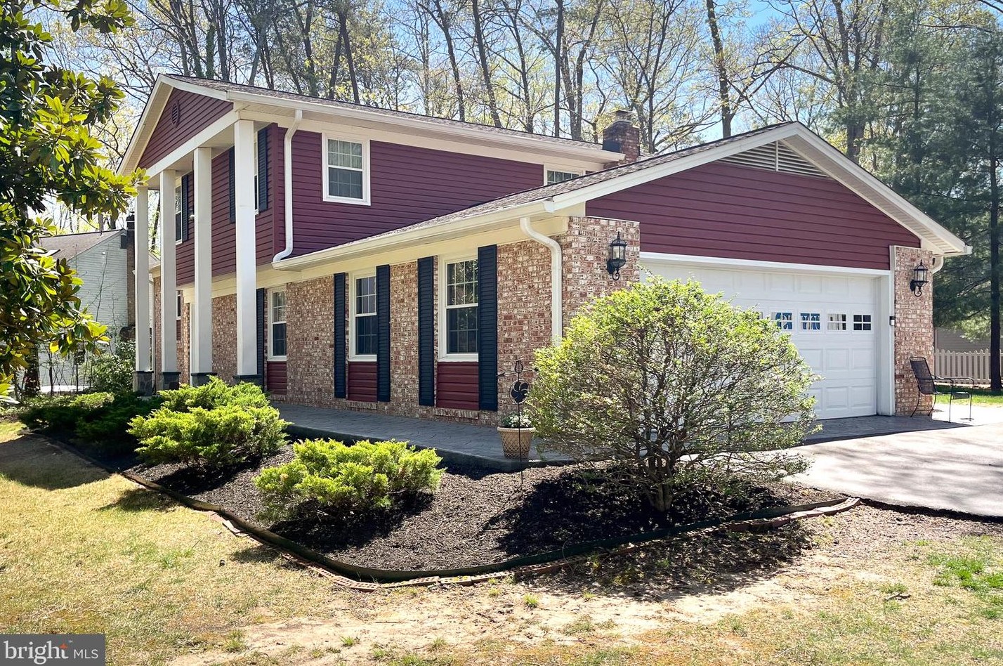 1107 Columbus Dr, Stafford, VA 22554-1932