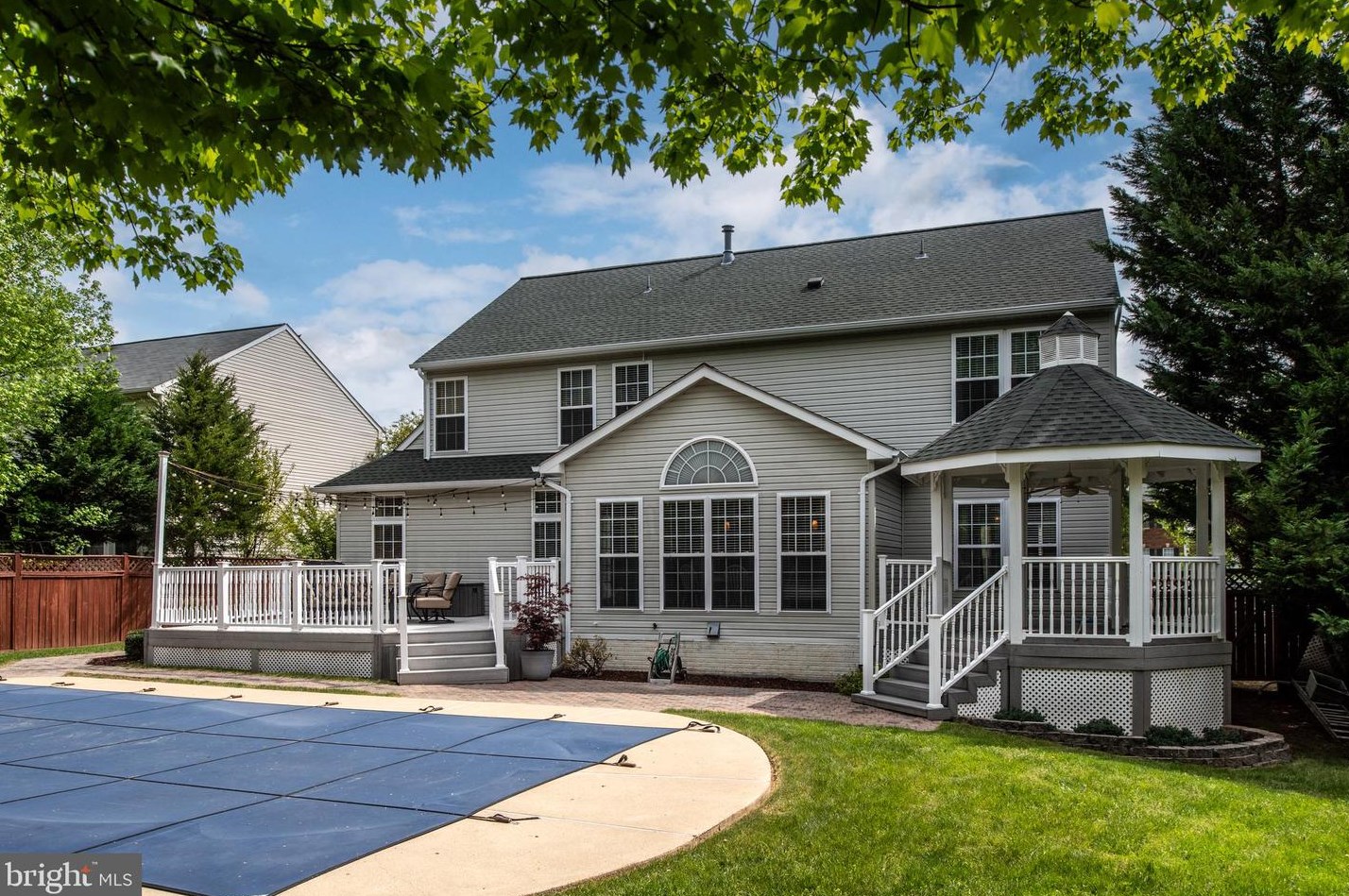 2 Kinross Dr, Stafford VA 22554-6579 exterior