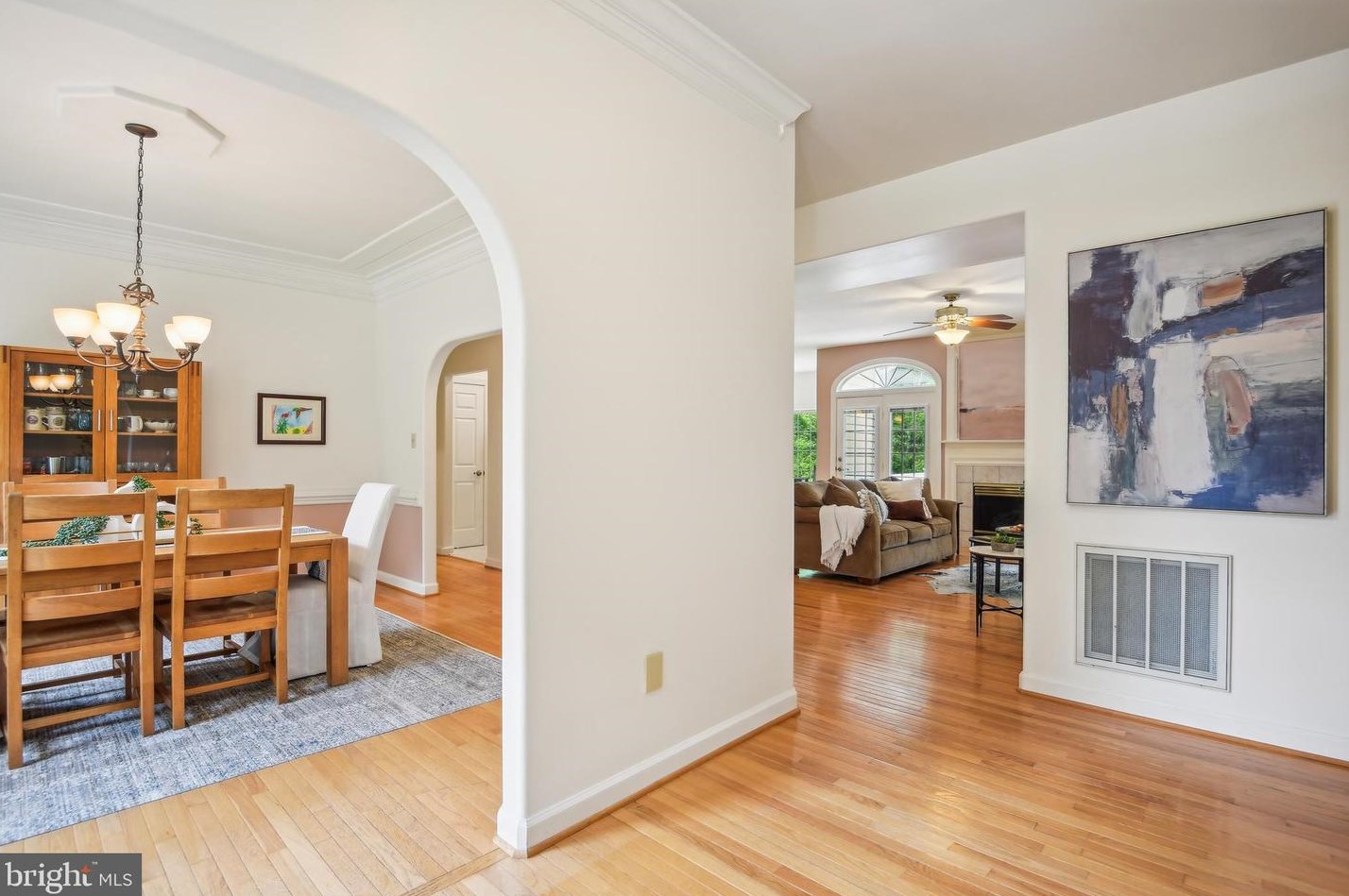 30 Monument Dr, Stafford, VA 22554-8508