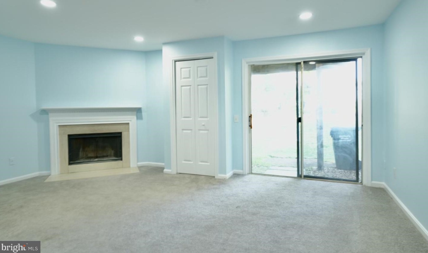 109 Falkirk Ct, Fredericksburg VA  22406-6400 exterior