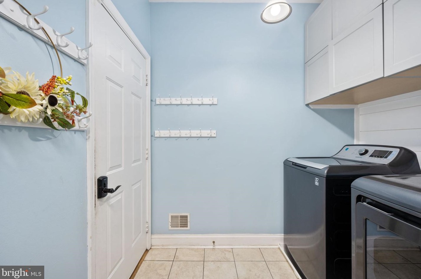 149 Summer Breeze Ln, Fredericksburg VA  22406-5037 exterior