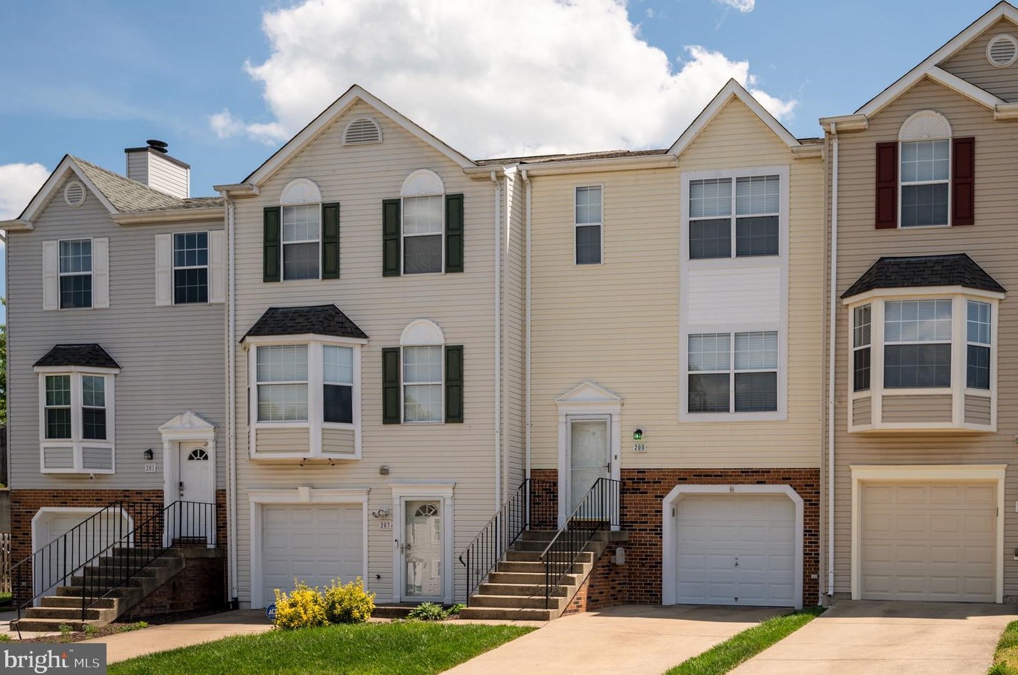 205 Wimbeldon Ct, Stafford, VA 22556-4601
