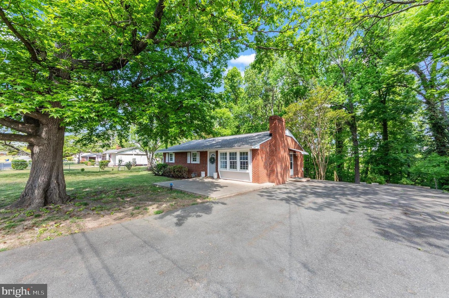 302 Walnut Dr, Fredericksburg, VA 22405-1757