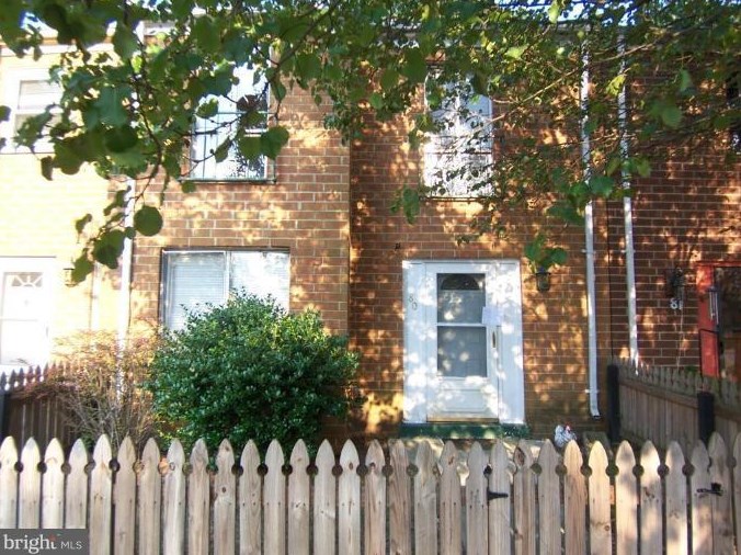 80 Chestnut Dr, Stafford, VA 22554-5060