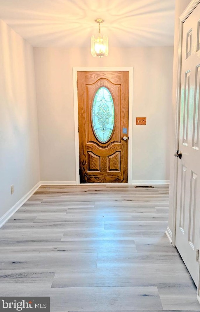 127 Oaklawn Rd, Stafford, VA 22554