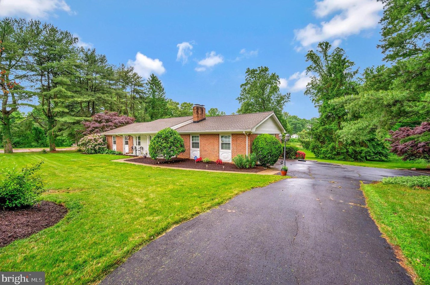 222 Olde Concord Rd, Stafford, VA 22554