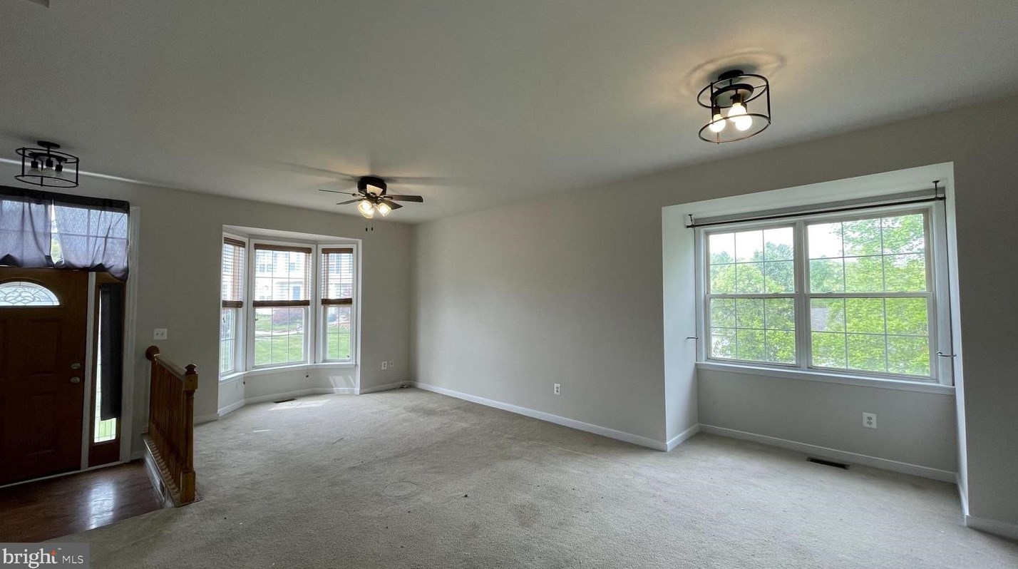 706 Hatchers Run Ct, Stafford, VA 22554