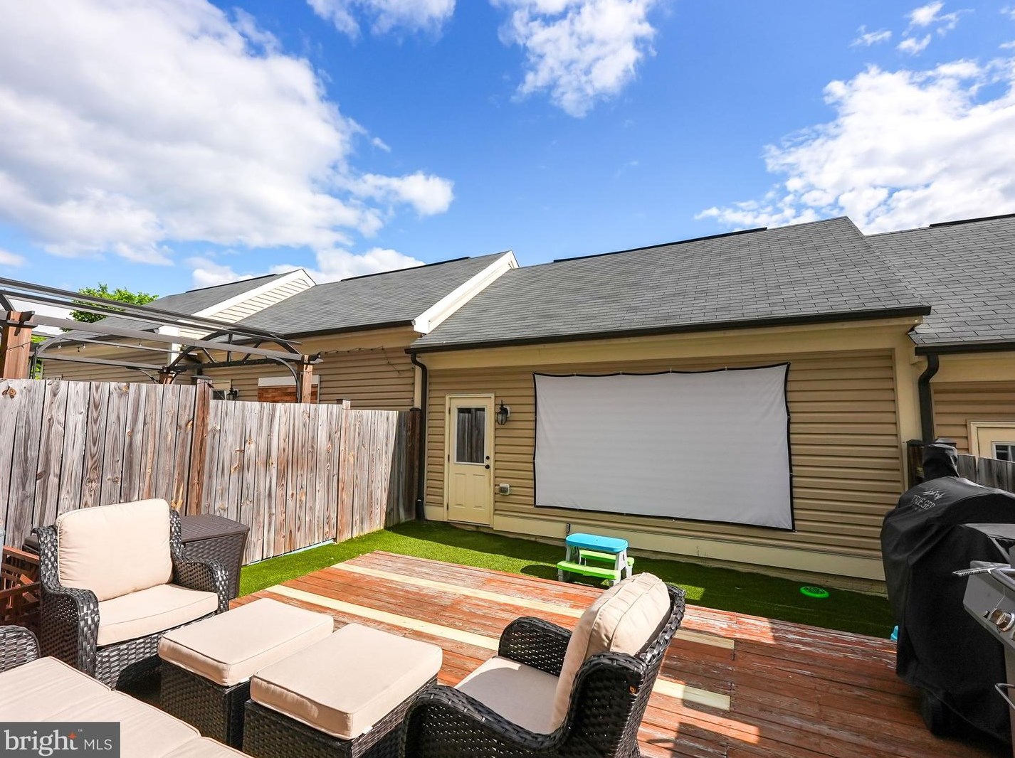 205 Almond Dr, Stafford VA 22554 exterior