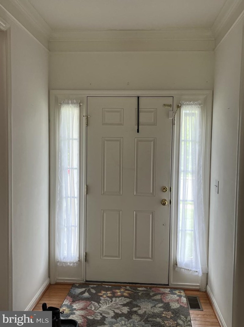 64 Riggs Rd, Fredericksburg, VA 22405