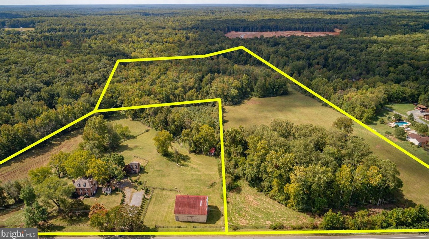 1791 Warrenton Rd, Fredericksburg VA  22406-4909 exterior