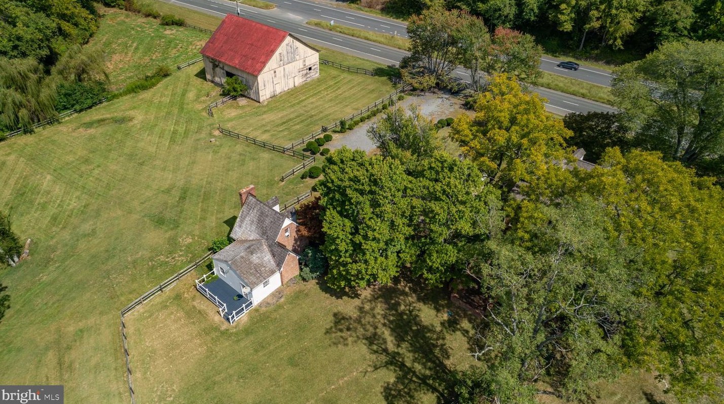 1791 Warrenton Rd, Fredericksburg VA  22406-4909 exterior