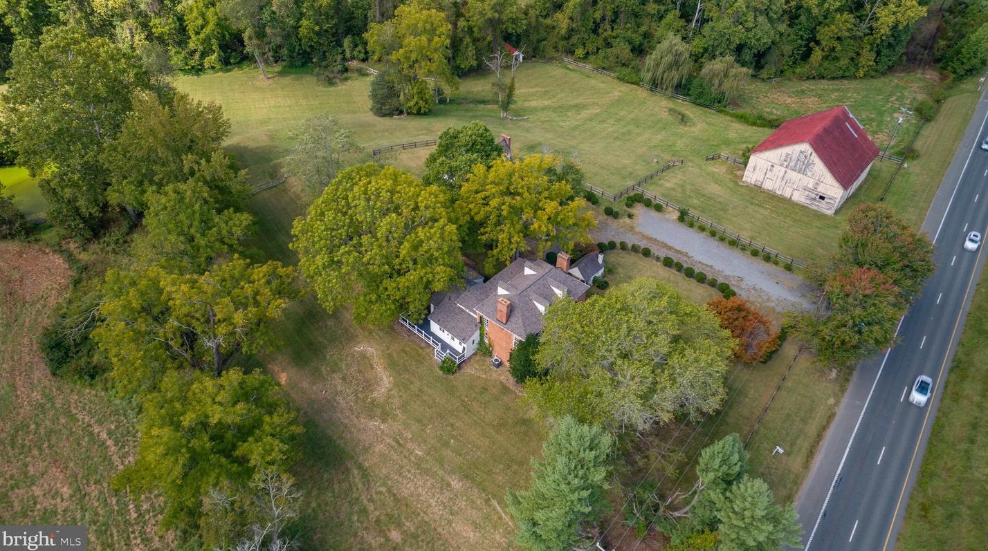 1791 Warrenton Rd, Fredericksburg VA  22406-4909 exterior