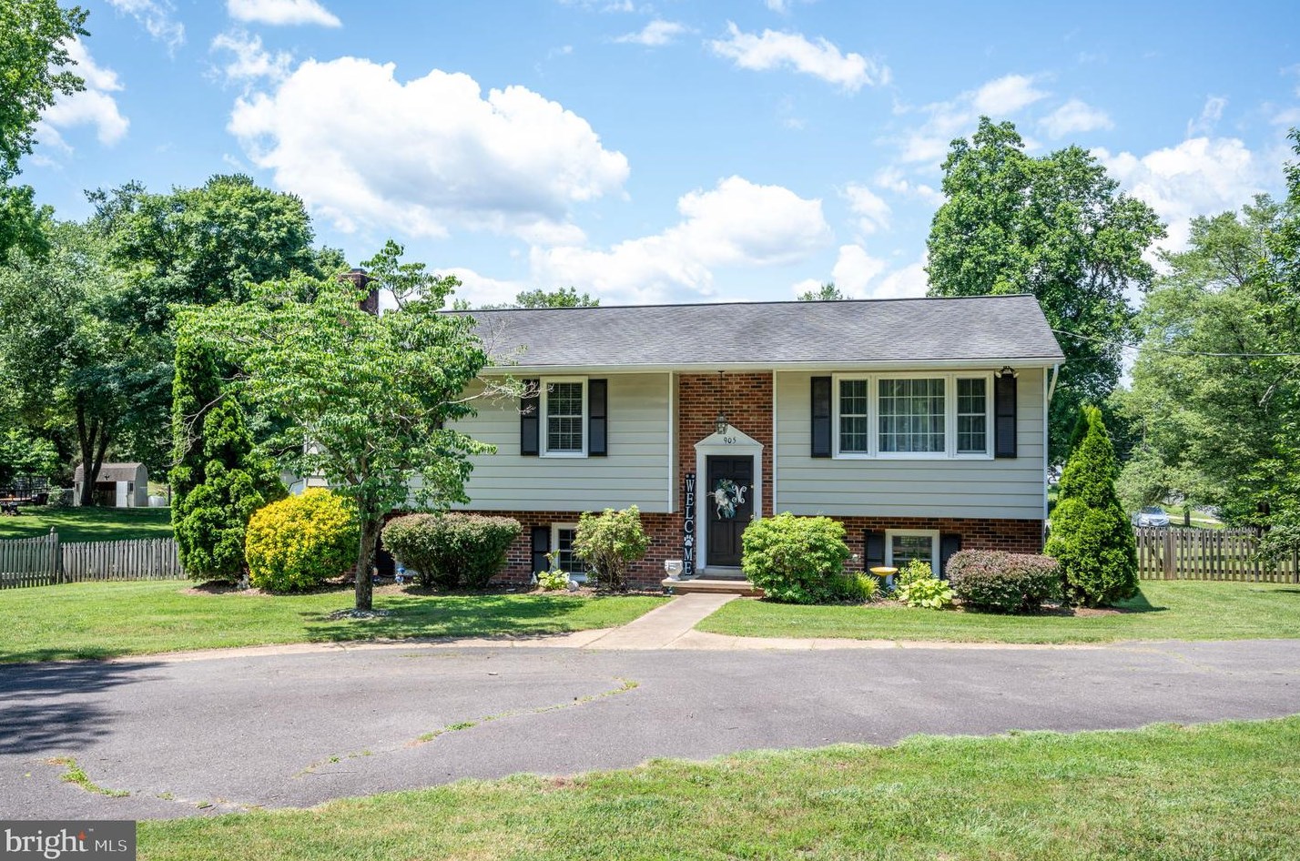 905 Ficklen Rd, Fredericksburg, VA 22405-2103