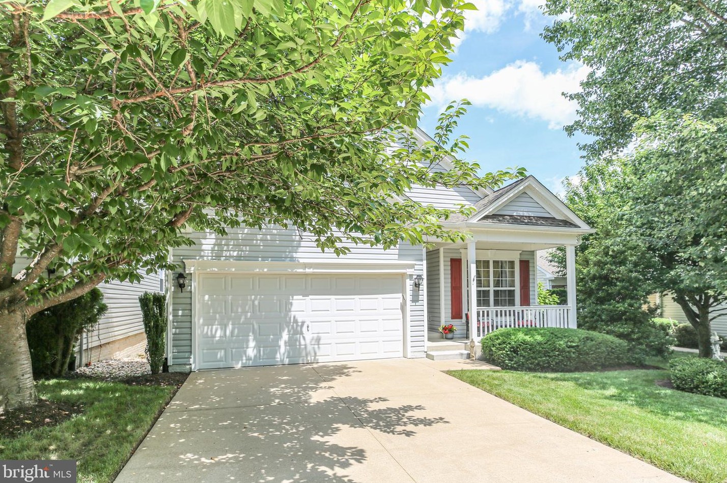 19 Ashland Cir, Fredericksburg, VA 22406-7492