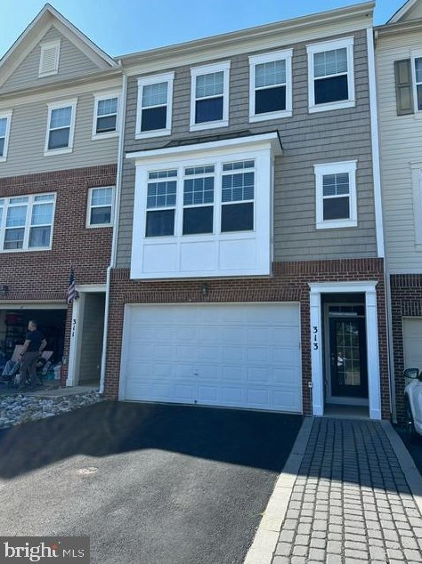 313 Woodstream Blvd, Stafford, VA 22556