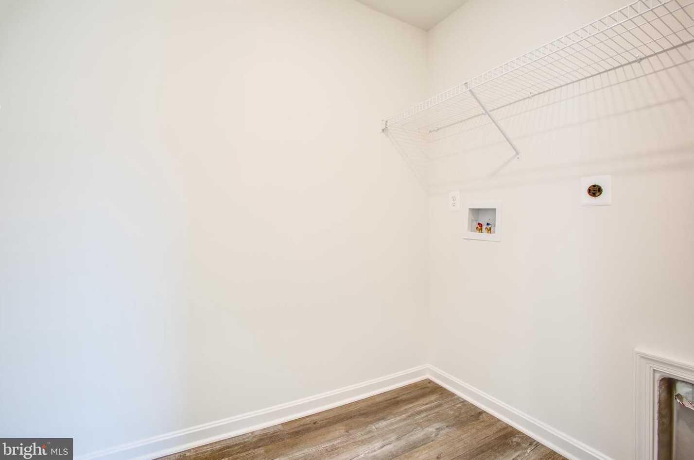 2107 Warrenton Rd, Fredericksburg VA  22406-4825 exterior