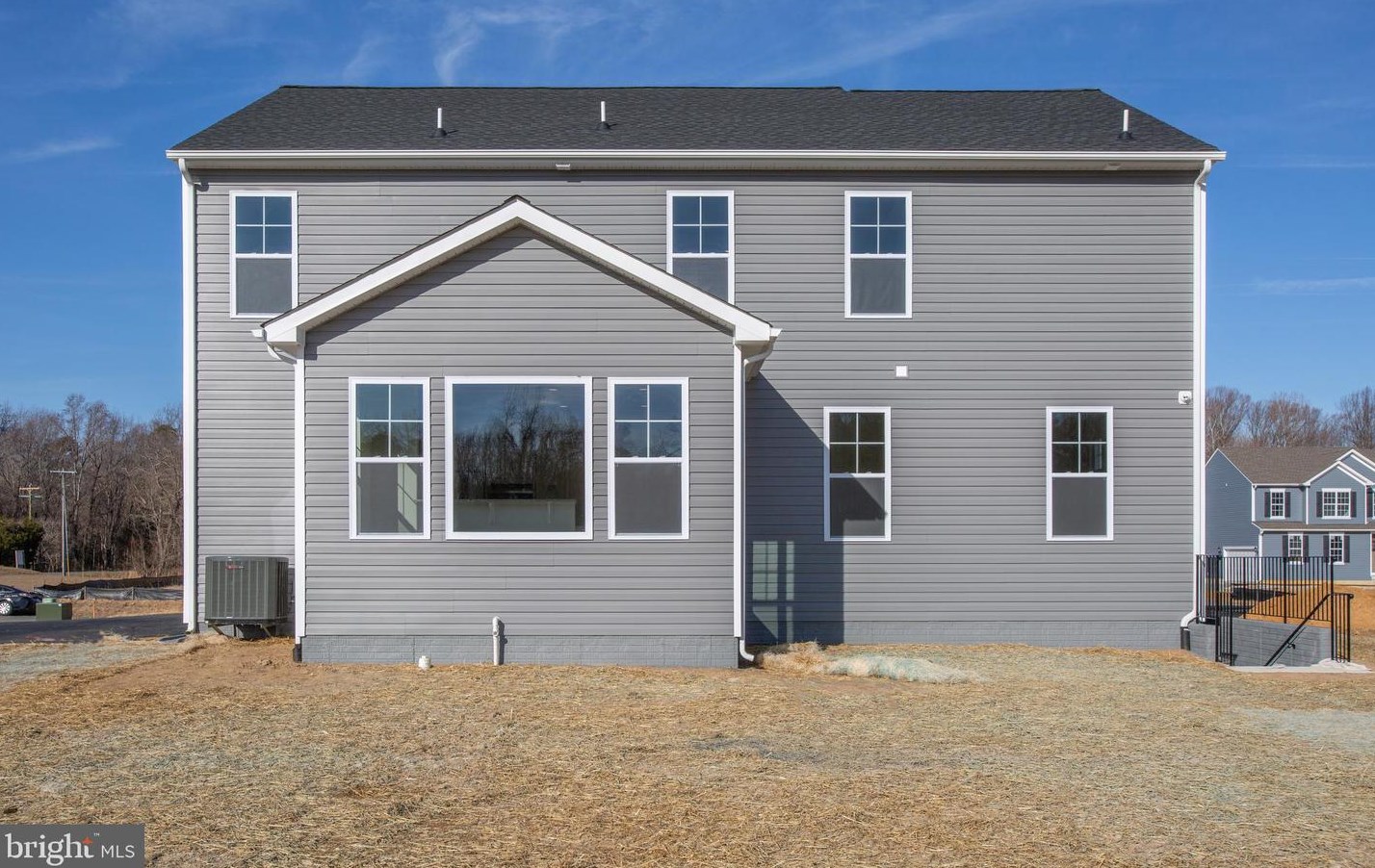 2107 Warrenton Rd, Fredericksburg VA  22406-4825 exterior