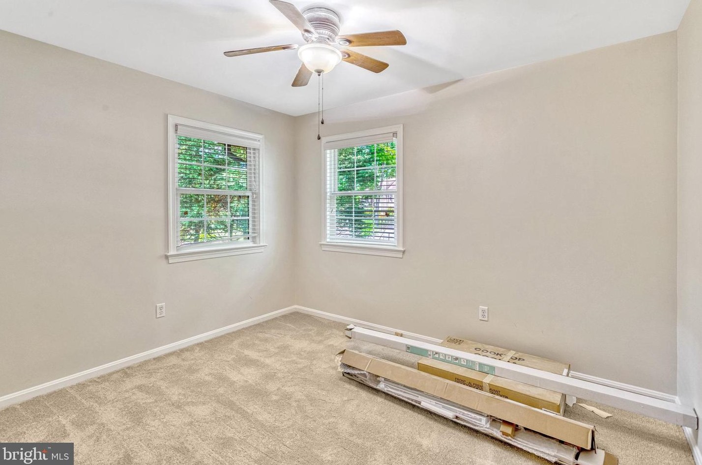 1103 Harbour Dr, Stafford VA 22554-1926 exterior