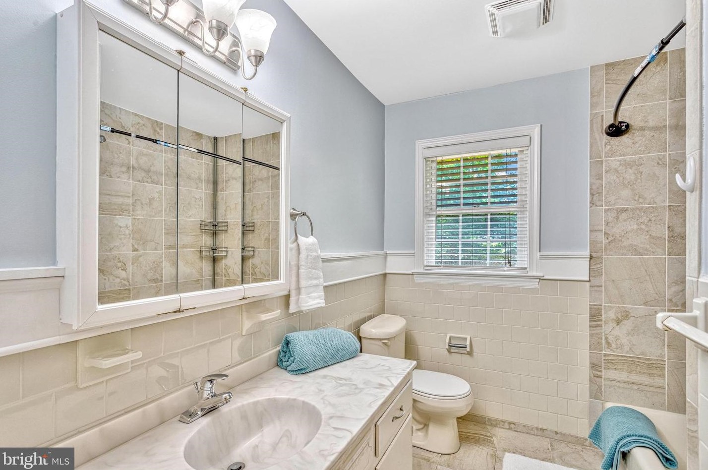 1103 Harbour Dr, Stafford VA 22554-1926 exterior