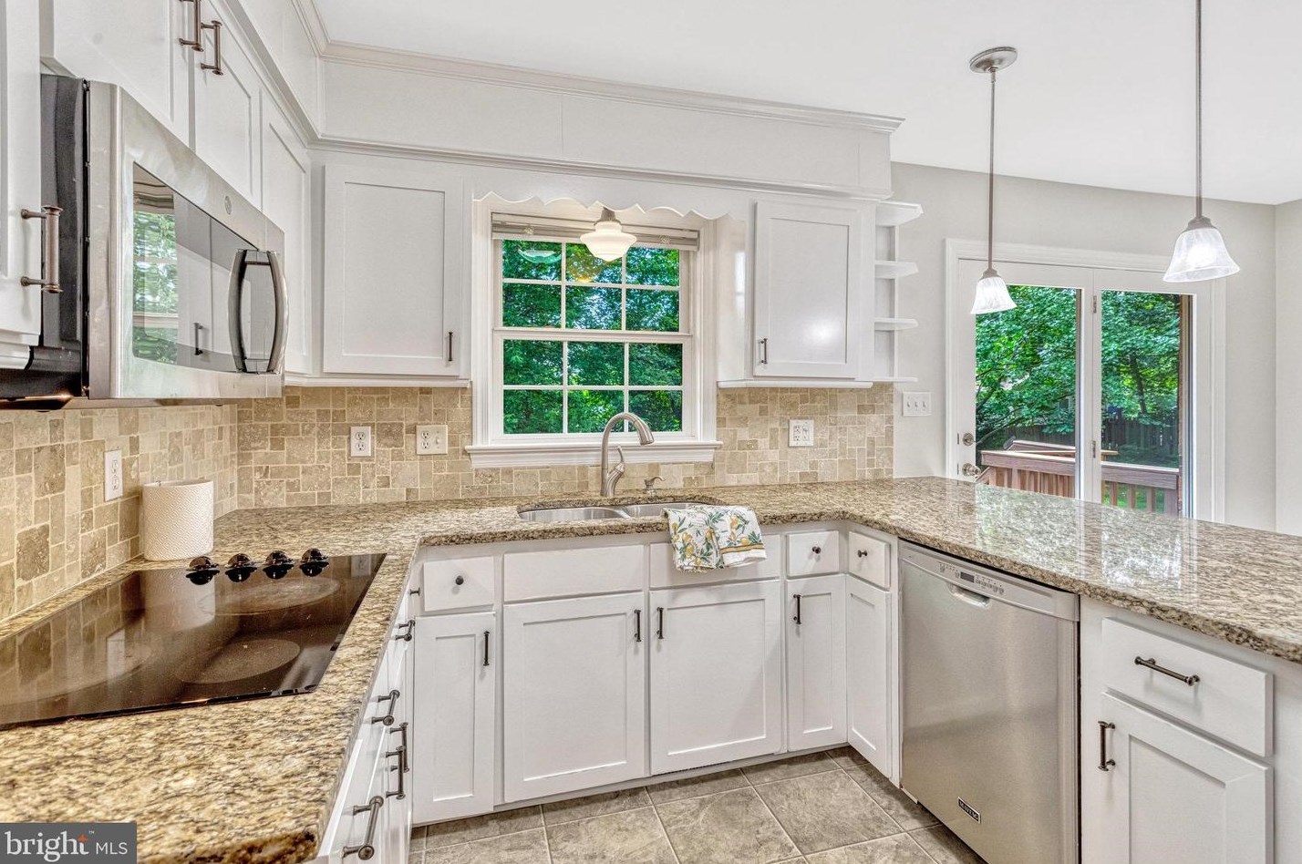 1103 Harbour Dr, Stafford VA 22554-1926 exterior