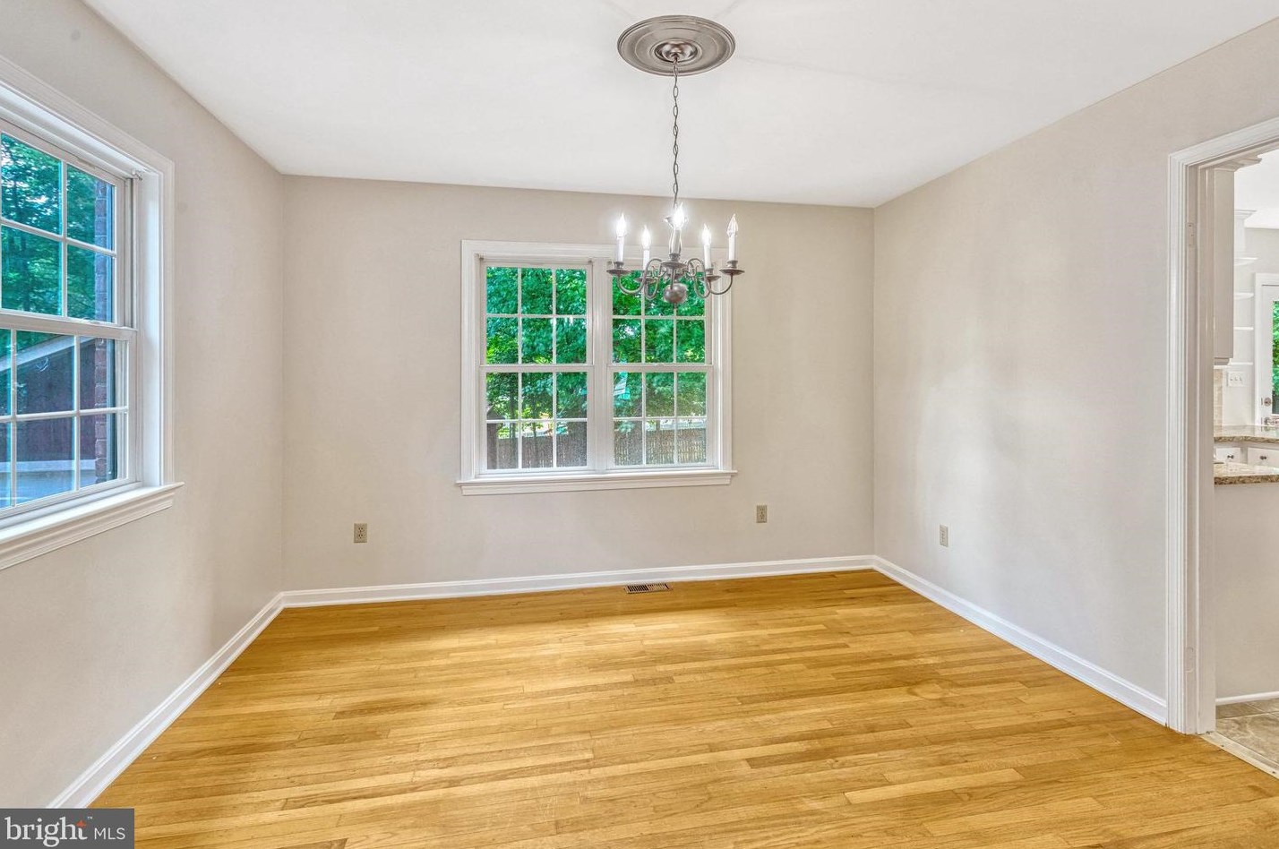 1103 Harbour Dr, Stafford VA 22554-1926 exterior