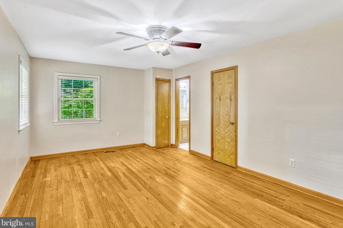 1103 Harbour Dr, Stafford VA 22554-1926 exterior