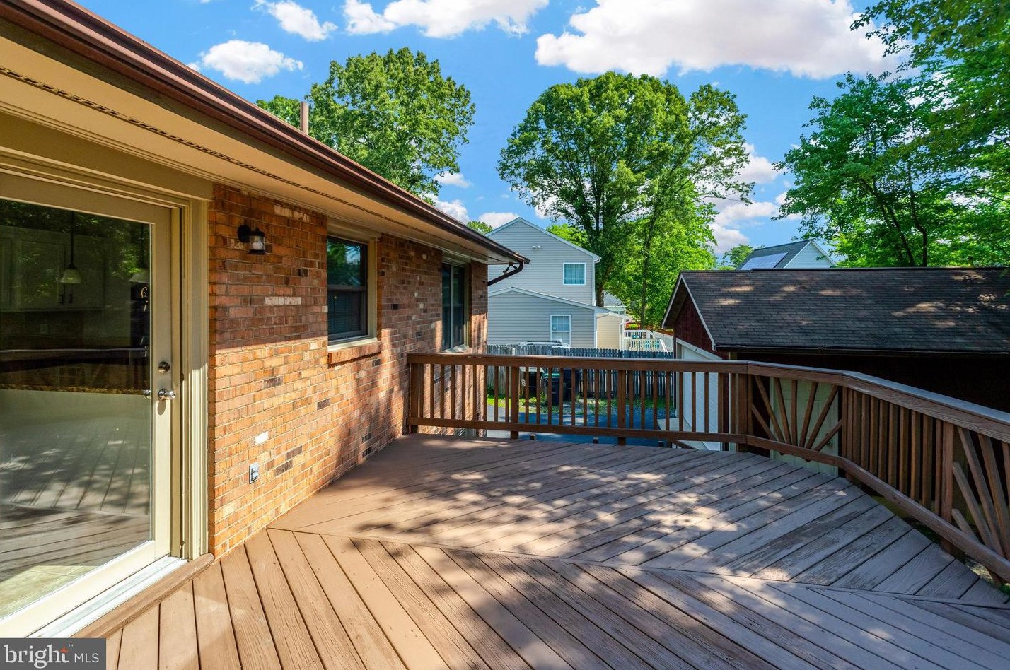 1103 Harbour Dr, Stafford VA 22554-1926 exterior