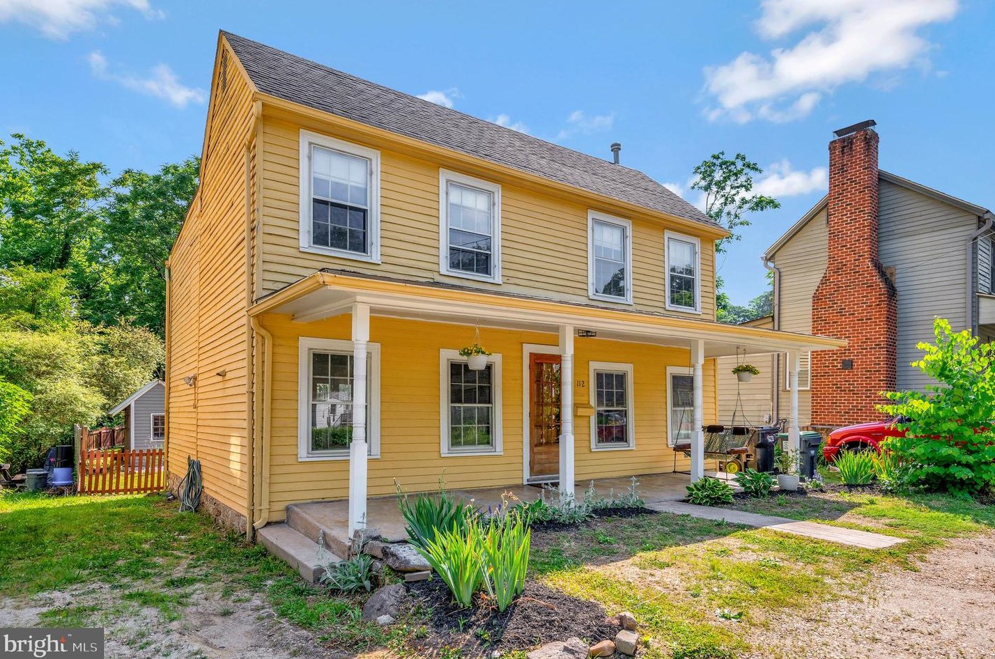 112 Washington St, Fredericksburg, VA 22405-2362